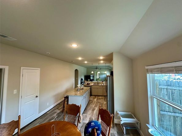 2801  Stuart Drive , Fort Worth Texas 76104