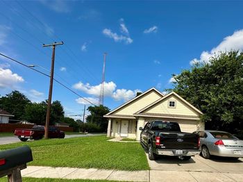 2801  Stuart Drive 