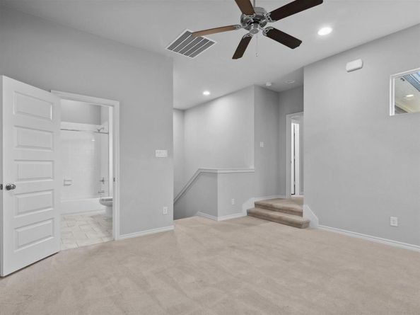 324  Nursery Lane , Fort Worth Texas 76114
