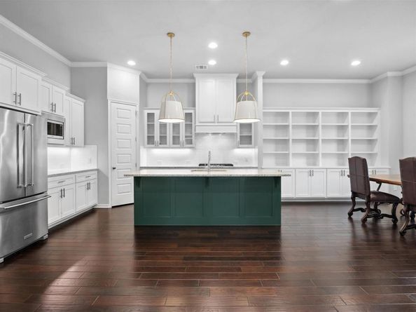 324  Nursery Lane , Fort Worth Texas 76114