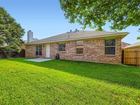 7921  Mourning Dove Drive , Arlington Texas 76002
