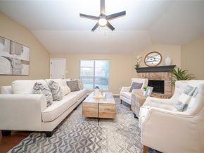 7921  Mourning Dove Drive , Arlington Texas 76002