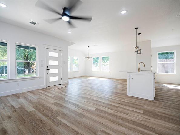 1411 E Terrell  , Fort Worth Texas 76104