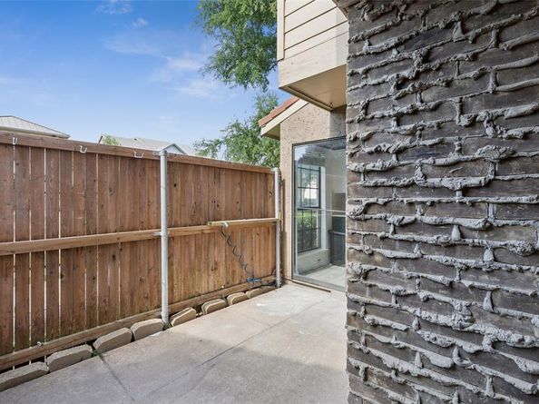 5200  Martel Avenue  36A, Dallas Texas 75206