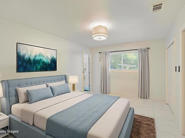 1224  Park Center Street , Benbrook Texas 76126