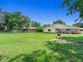 1224  Park Center Street , Benbrook Texas 76126