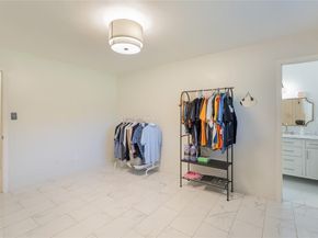 1224  Park Center Street , Benbrook Texas 76126