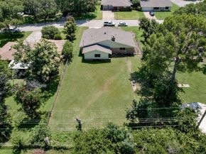 1224  Park Center Street , Benbrook Texas 76126