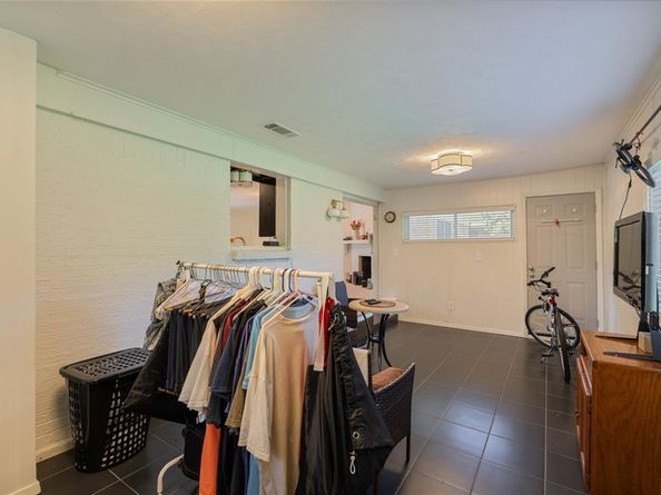 1224  Park Center Street , Benbrook Texas 76126