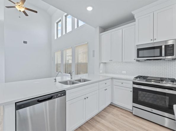 2421  Auburn  , Fate Texas 75087