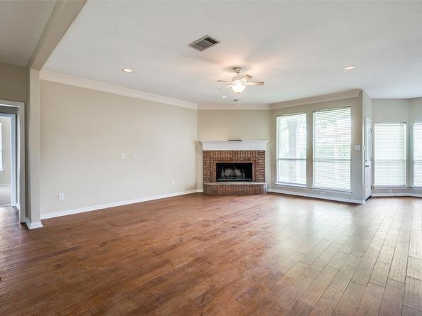 2311  Megan Way , Arlington Texas 76016