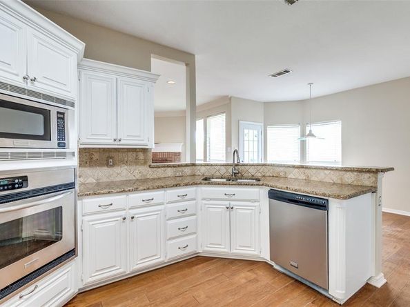 2311  Megan Way , Arlington Texas 76016