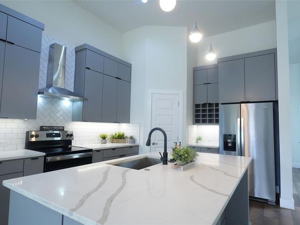 3903  Bernal Drive , Dallas Texas 75212