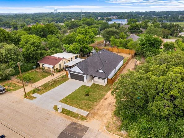 2104  Danner Street , Fort Worth Texas 76105