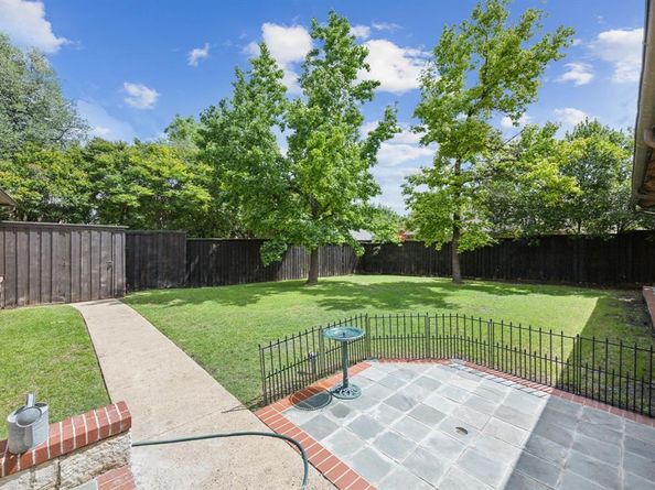 6707  Meadow Road , Dallas Texas 75230