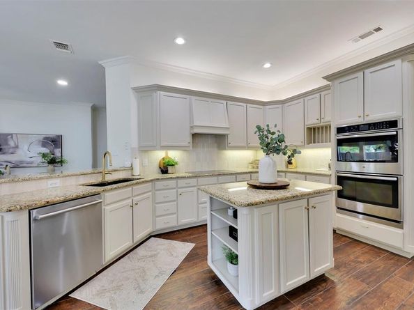 319  Meadow Drive , Sunnyvale Texas 75182