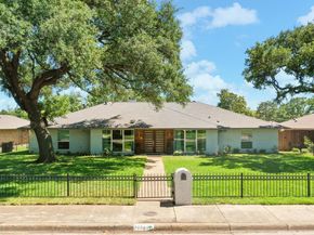 7724  Meadowhaven Drive , Dallas Texas 75254