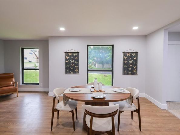 6519  Club Wood  , Dallas Texas 75237