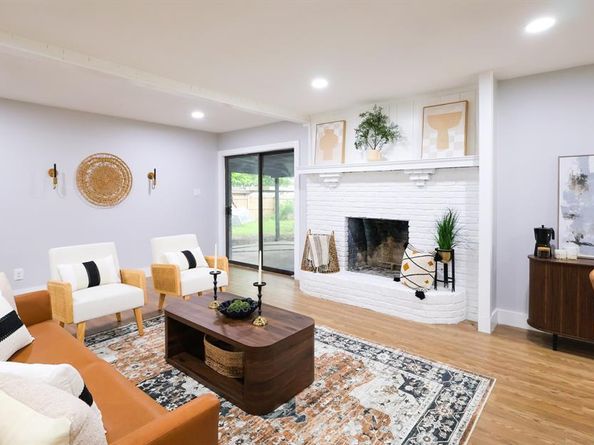 6519  Club Wood  , Dallas Texas 75237