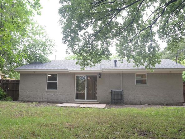 7810  Larchridge Drive , Dallas Texas 75232