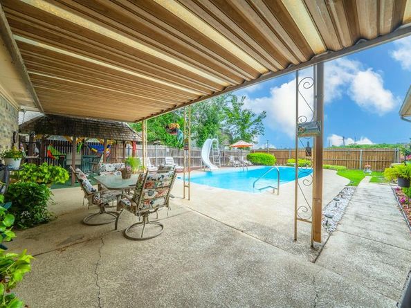 2138  Wellington Drive , Grand Prairie Texas 75051