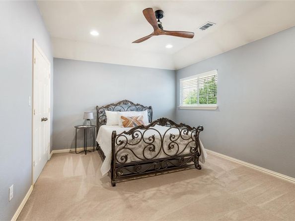 6317  Creekwood Court , Sachse Texas 75048