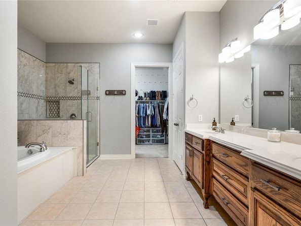 6317  Creekwood Court , Sachse Texas 75048