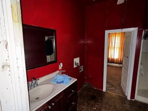 1205 W Arlington Avenue , Fort Worth Texas 76110