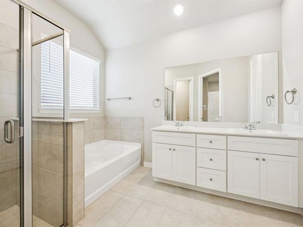 2417  Auburn Street , Fate Texas 75087