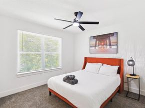 400  Lansing Street , Dallas Texas 75203