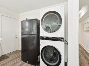 400  Lansing Street , Dallas Texas 75203