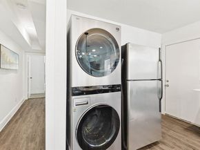 400  Lansing Street , Dallas Texas 75203