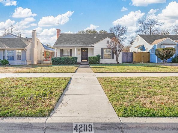 4209  Curzon Avenue , Fort Worth Texas 76107