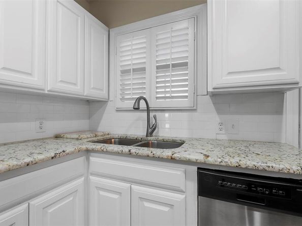 4209  Curzon Avenue , Fort Worth Texas 76107