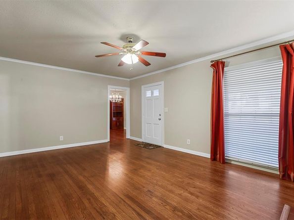 4209  Curzon Avenue , Fort Worth Texas 76107
