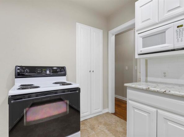 4209  Curzon Avenue , Fort Worth Texas 76107