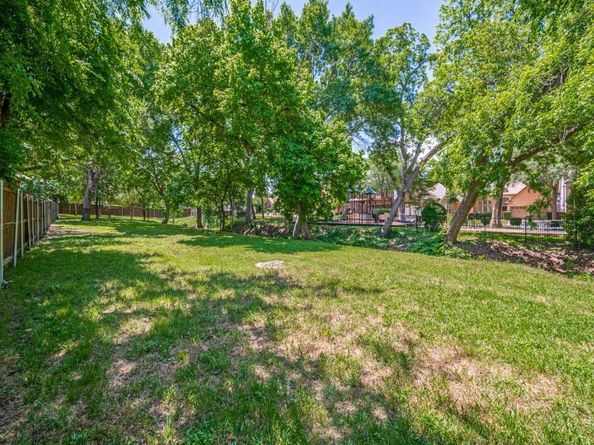 2234  Pecan Grove Court , Dallas Texas 75228