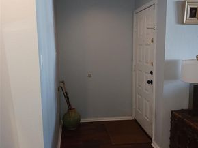 5750  Phoenix Drive  33, Dallas Texas 75231