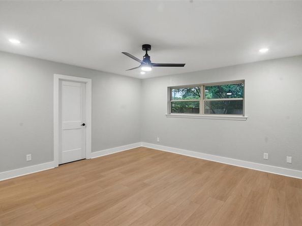 7716  La Risa Drive , Dallas Texas 75248