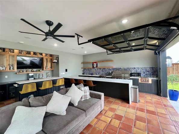 613  Wildcat Way , Kennedale Texas 76060