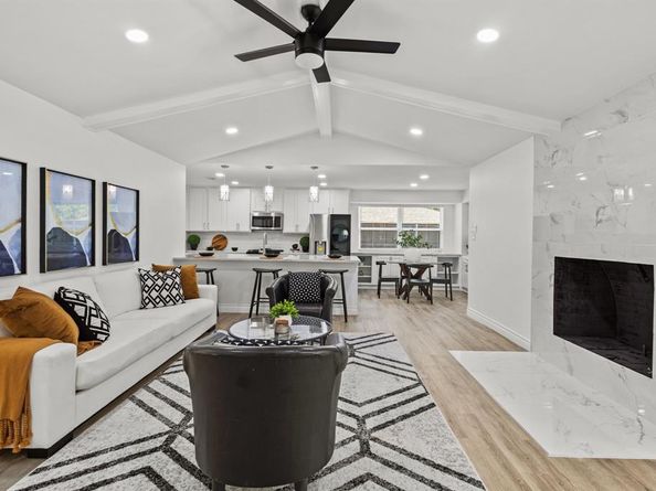 4105  Candlenut Lane , Dallas Texas 75244