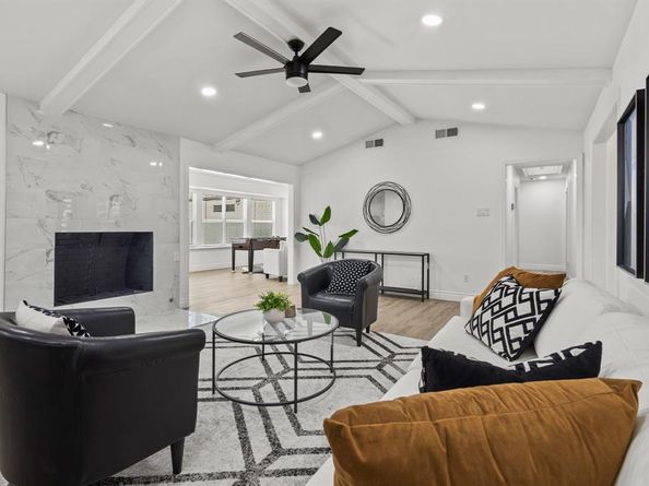 4105  Candlenut Lane , Dallas Texas 75244