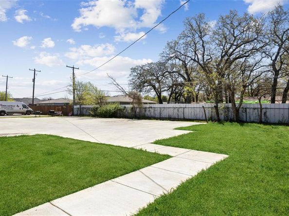 5816  Grayson Street , Fort Worth Texas 76119