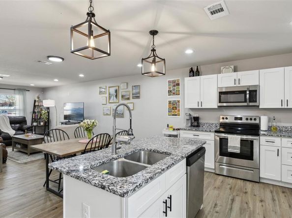 5816  Grayson Street , Fort Worth Texas 76119
