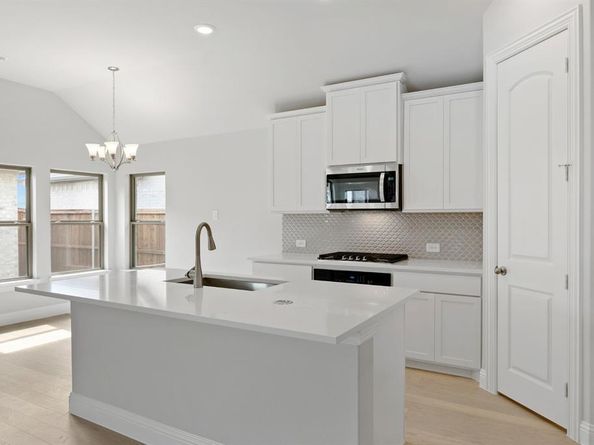 2720  Holland Court , Celina Texas 75009