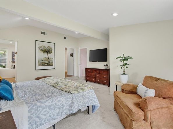 6405  Glennox Lane , Dallas Texas 75214