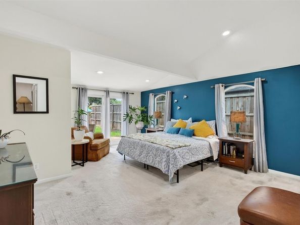 6405  Glennox Lane , Dallas Texas 75214