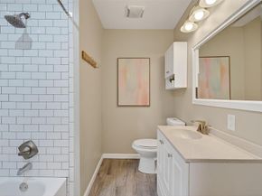 6405  Glennox Lane , Dallas Texas 75214