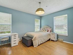 6405  Glennox Lane , Dallas Texas 75214
