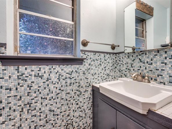 8327  Coolgreene Drive , Dallas Texas 75228
